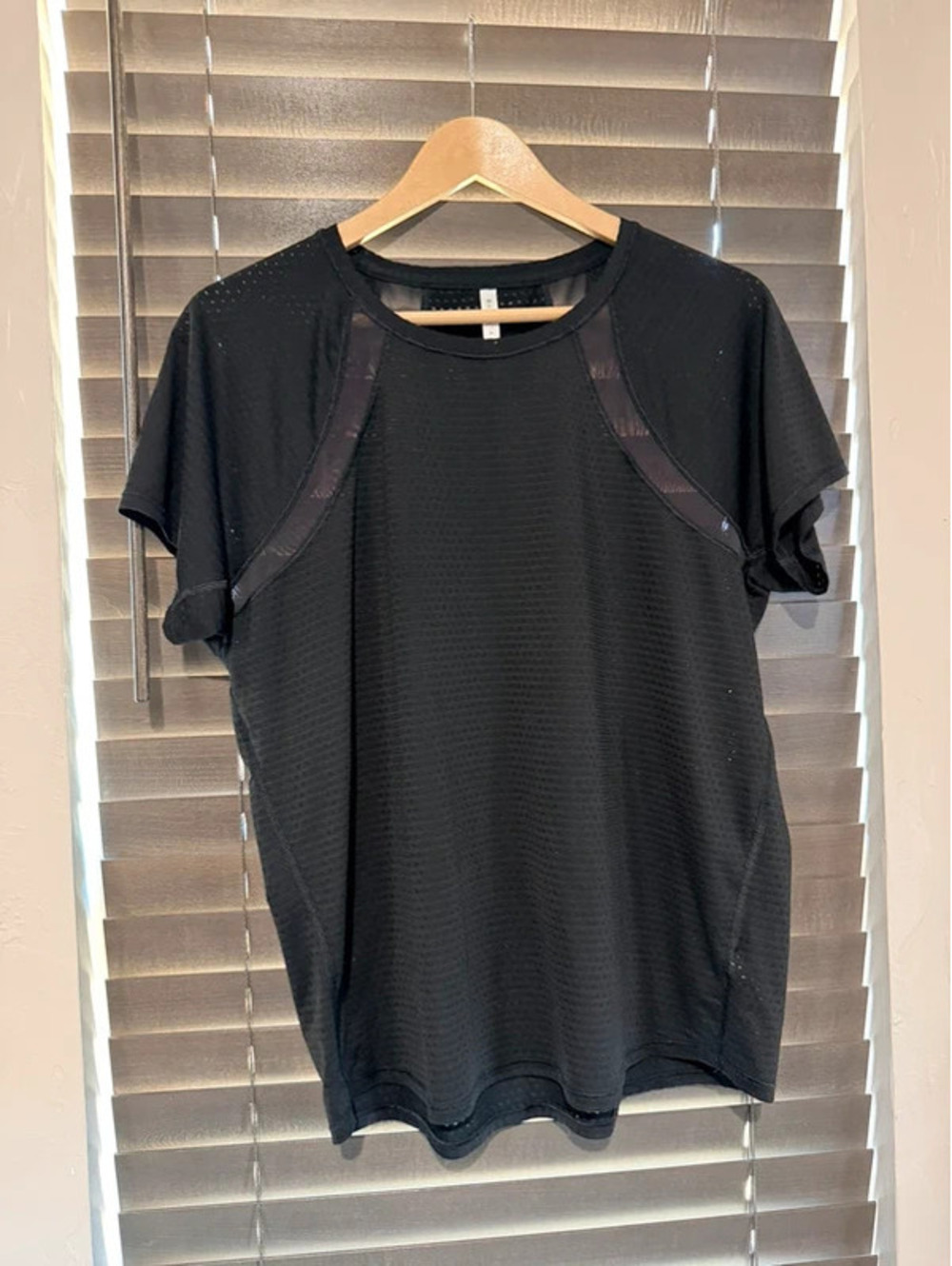 Athleta Active Mesh T Shirt Black Size Large